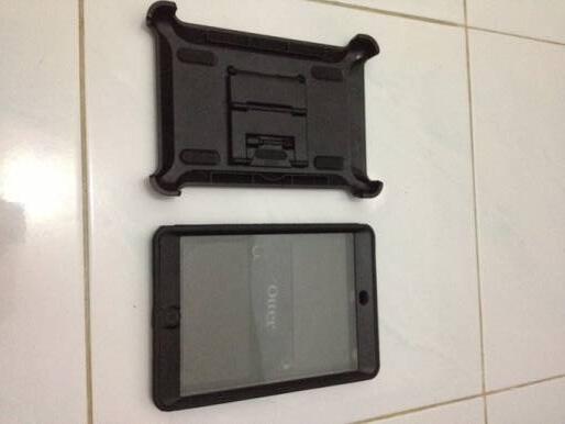 WTS otterbox ipad mini second