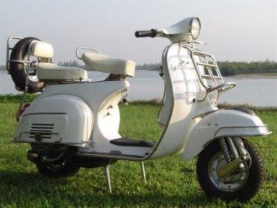 Sejarah Motor Vespa Serta Perkembangannya Kini