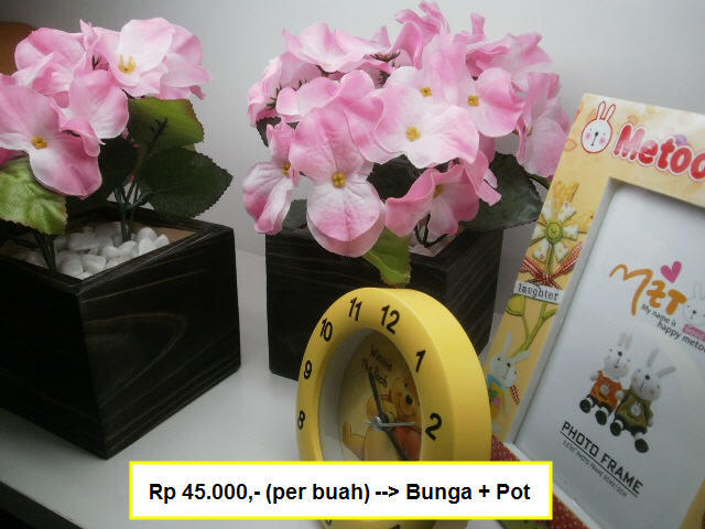 POT BUNGA PLASTIK KECIL