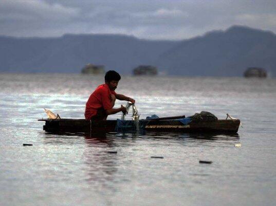 MARI MENGENAL DANAU DI BUMI KITA