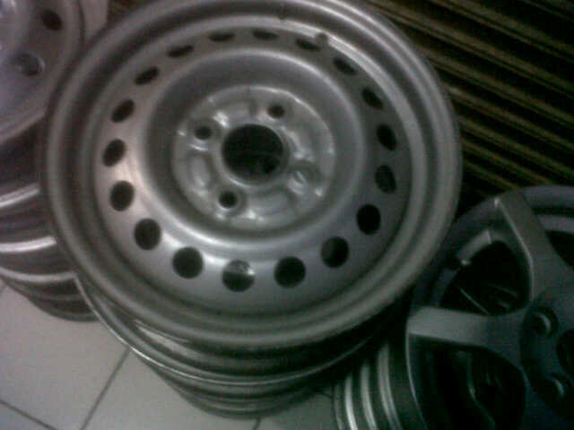 Jual MURAH Borongan Velg 23 buah, Velg Racing 14' (7 buah), dan Velg 13' (16 buah)