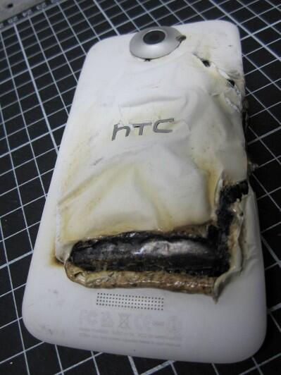 HTC One X Meleleh