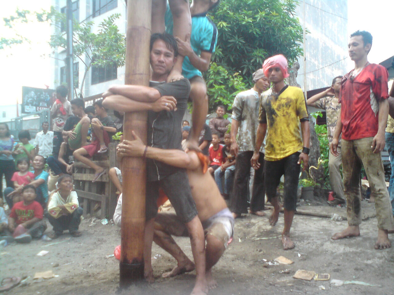 &#91;Cerita 17-an&#93; DIRGAHAYU RI Ke - 68 (Semarak Hari Kemerdekaan)