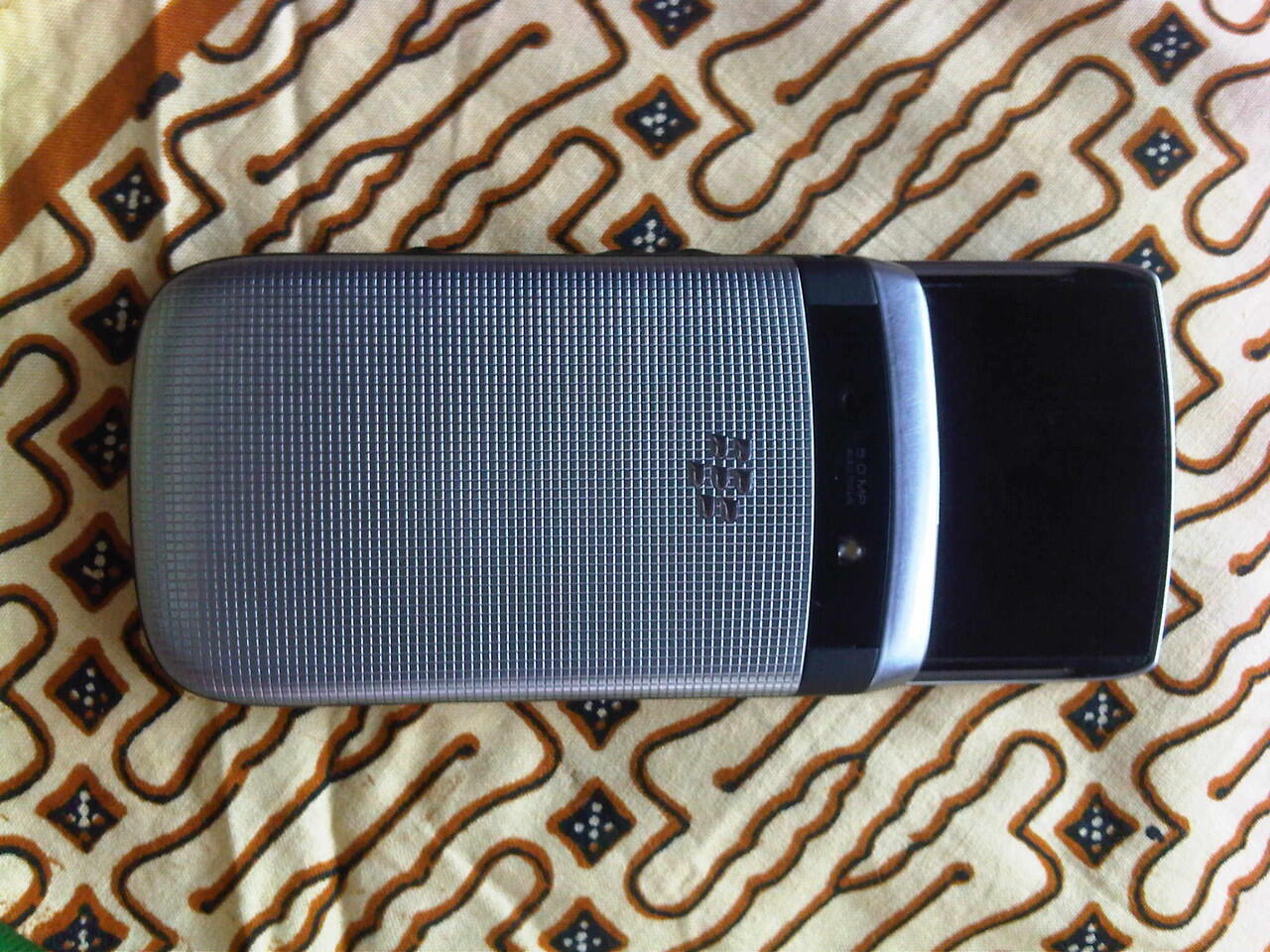 WTS : BB blackbery torch 2 jenning mulus 99% & Andromax U mulus 99% ex.cewe Jogja