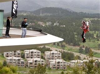 Jetpack di selandia baru tinggal menunggu izin terbang aja nih gan