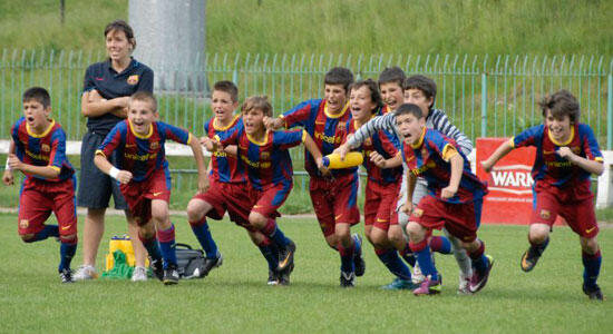 LULUSAN LA MASIA BUKAN BARCELONA