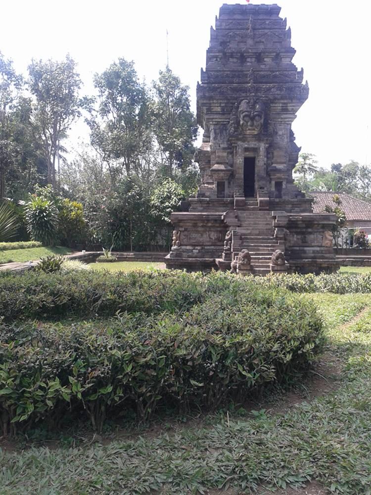 Jelajah Candi Malang Raya