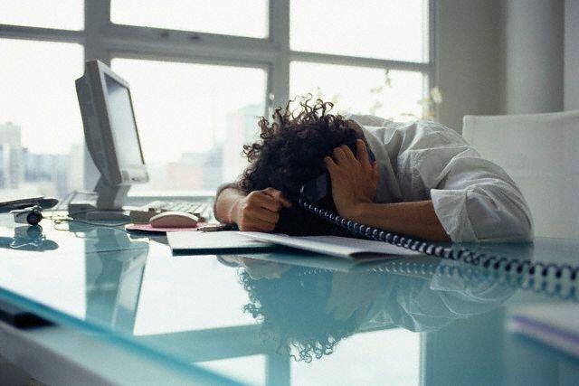 APA YANG MEMBUAT AGAN STRESS DI KANTOR