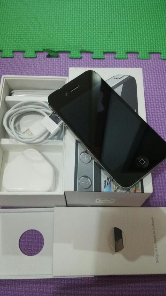 iPhone 4s 64gb HITAM gsm FU mulus banget 4jtan