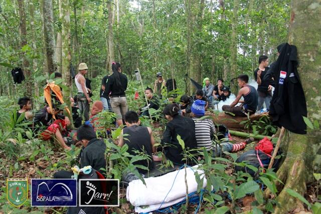 &#91;FR&#93; Ekspedisi Merah Putih di Pegunungan Sebatung (Kab. Kotabaru) 