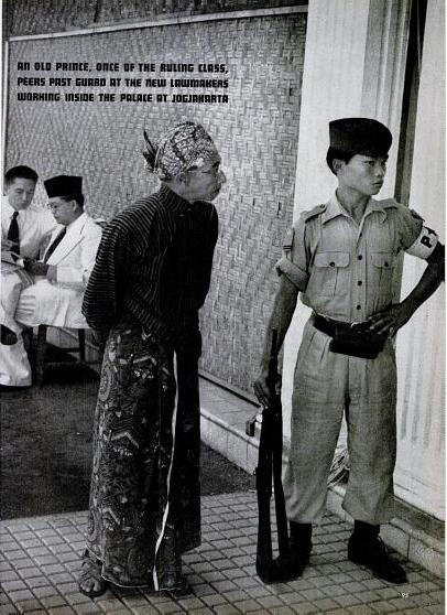 Foto-Foto Indonesia di Majalah LIFE Tahun 1950 ( Pict )