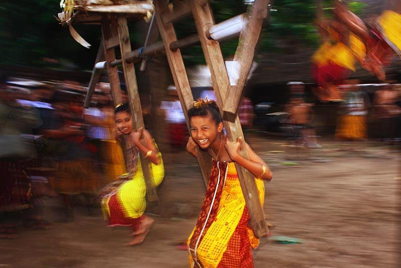 JUARA LOMBA DAN PAMERAN FOTO INDONESIA 2013