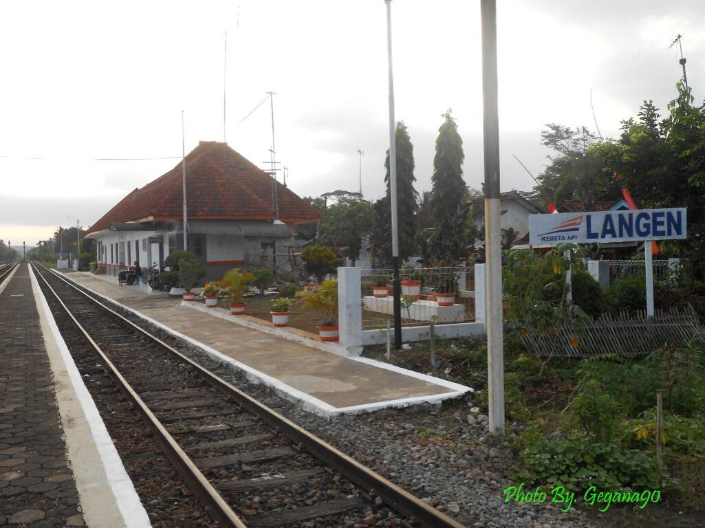 Stasiun Kereta Api Langen 