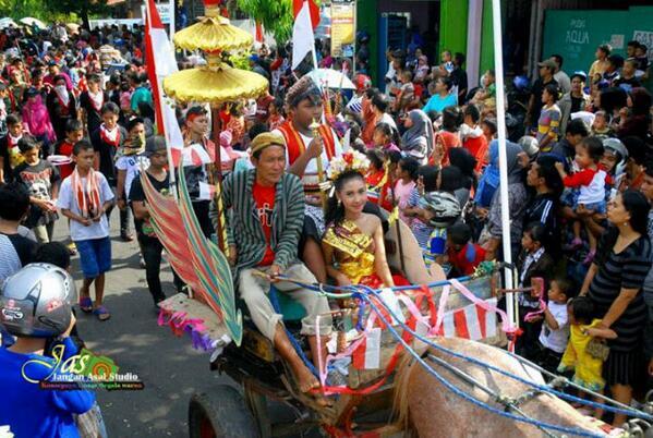 &#91;PIC&#93; Serunya festival di kota ane #jeparakarnaval2013