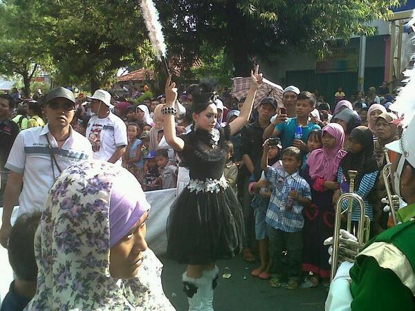 &#91;PIC&#93; Serunya festival di kota ane #jeparakarnaval2013