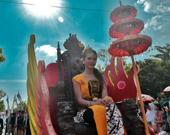 &#91;PIC&#93; Serunya festival di kota ane #jeparakarnaval2013