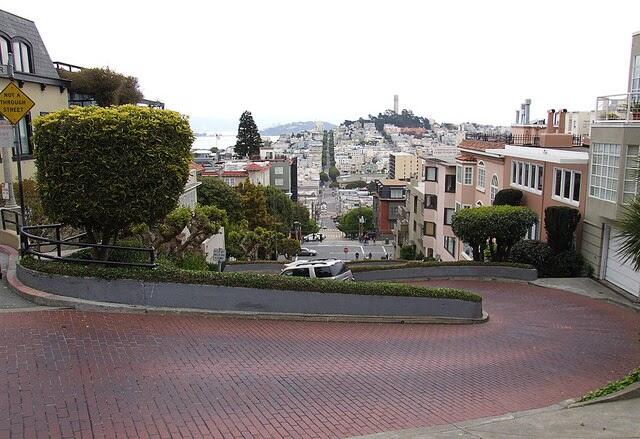 Lombard Street, Jalanan Paling Berliku di Amerika Serikat