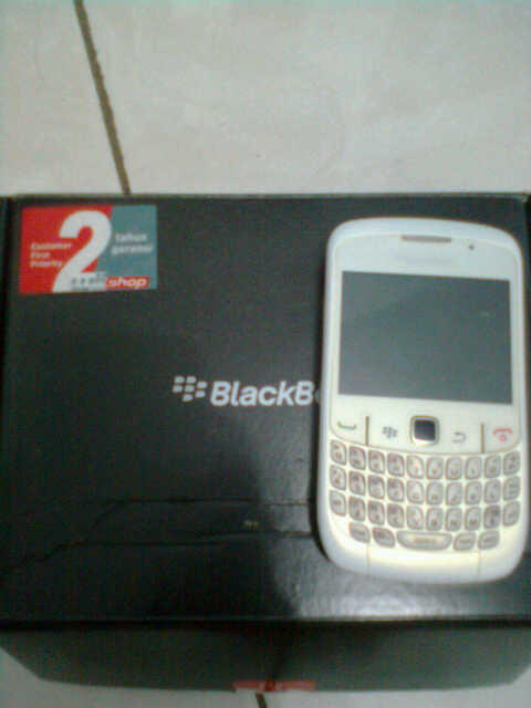 DIJUAL BLACKBERRY 8520 WHITE GSM EX CEWEK
