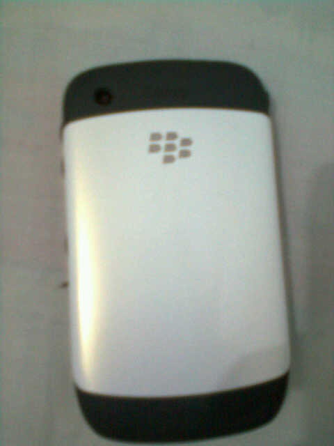 DIJUAL BLACKBERRY 8520 WHITE GSM EX CEWEK