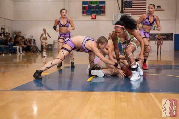 When Beauty meets the Hardwood &#91;BB++&#93;