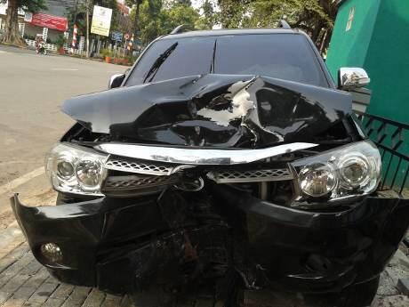 Fortuner B 666 DVL Milik Ananda Siregar yang Tabrak Pemotor Vario (Pemuja Setankah)