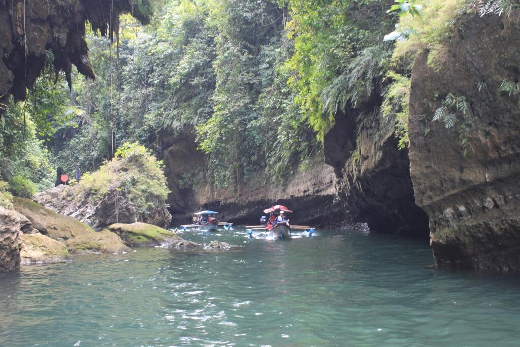 Keindahan Green Canyon