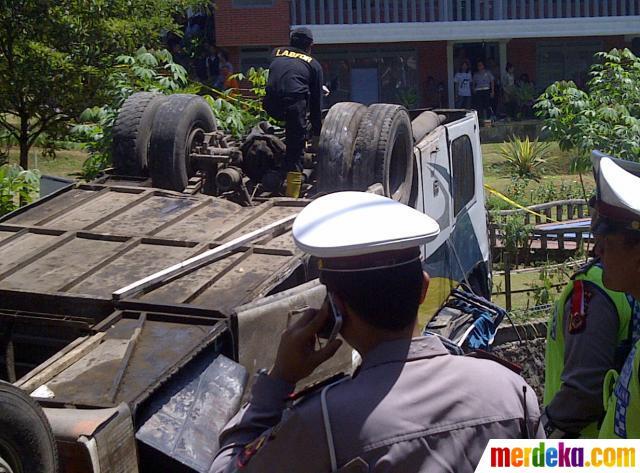 Ini Kronologi Kecelakaan Bus Giri Indah di Cisarua 