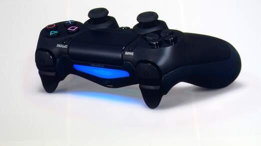 Belum Rilis, PlayStation 4 Sudah Laku 1 Juta Unit