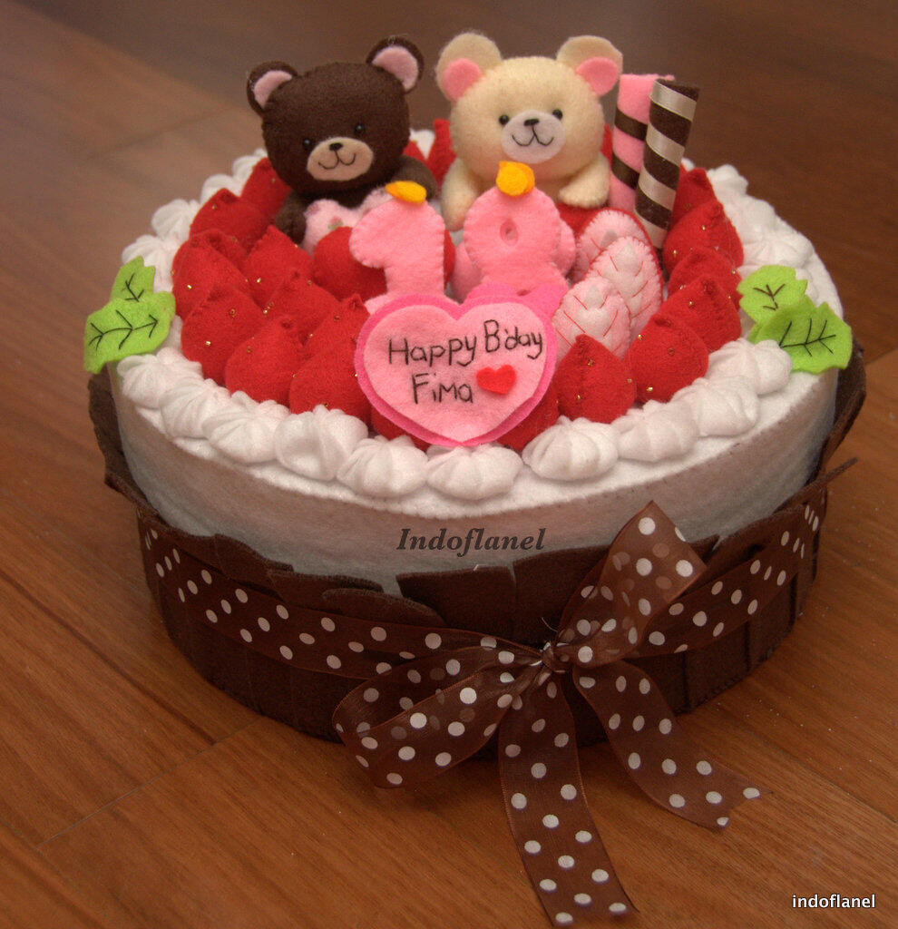 ***REPLIKA CAKE FLANEL untuk Hadiah dan Souvenir Ulang Tahun, Anniversary,dll***
