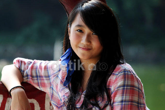 Si Cantik Pebalap Kezia Santoso