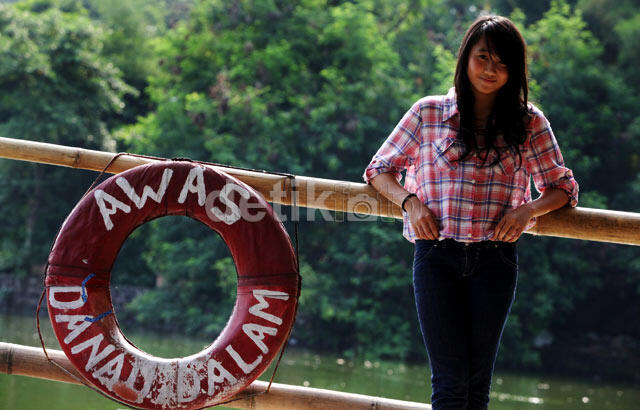 Si Cantik Pebalap Kezia Santoso