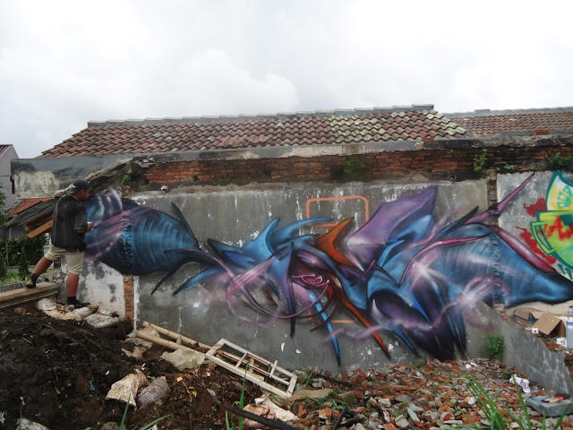 Graffiti Karya Temen ane nih gan!!!salah satu artis Graffiti Indonesia