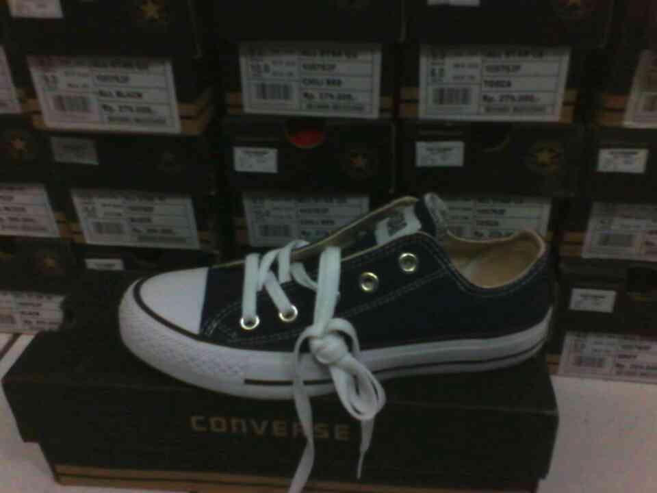 Sepatu Converse