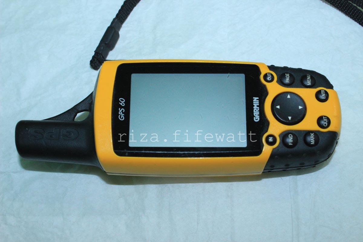 Jual GPS Garmin 60 kondisi 99%