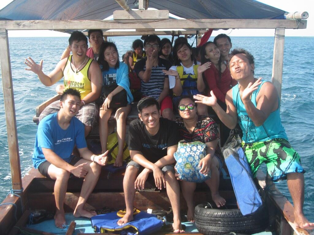 &#91;SCEDHULED&#93; BACKPACKER TRIP TO KARIMUNJAWA (16 - 18 AGUSTUS 2013)