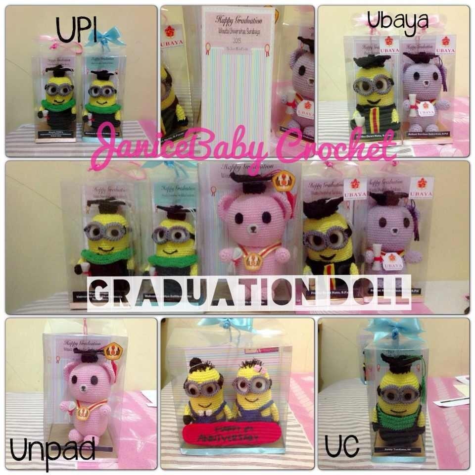 Terjual WTS Boneka  Rajut  MINION WISUDA Cocok dibuat 