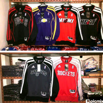 SEPATU NIKE, ADIDAS REPLIKA DAN ORI 100%