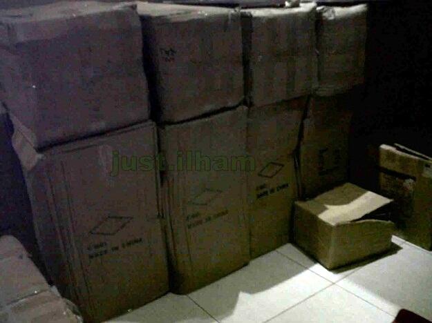 Jual Lampion Terbang/Sky Lantern dan Lampion Apung/Water Lantern MURAH Impor lsg Cina
