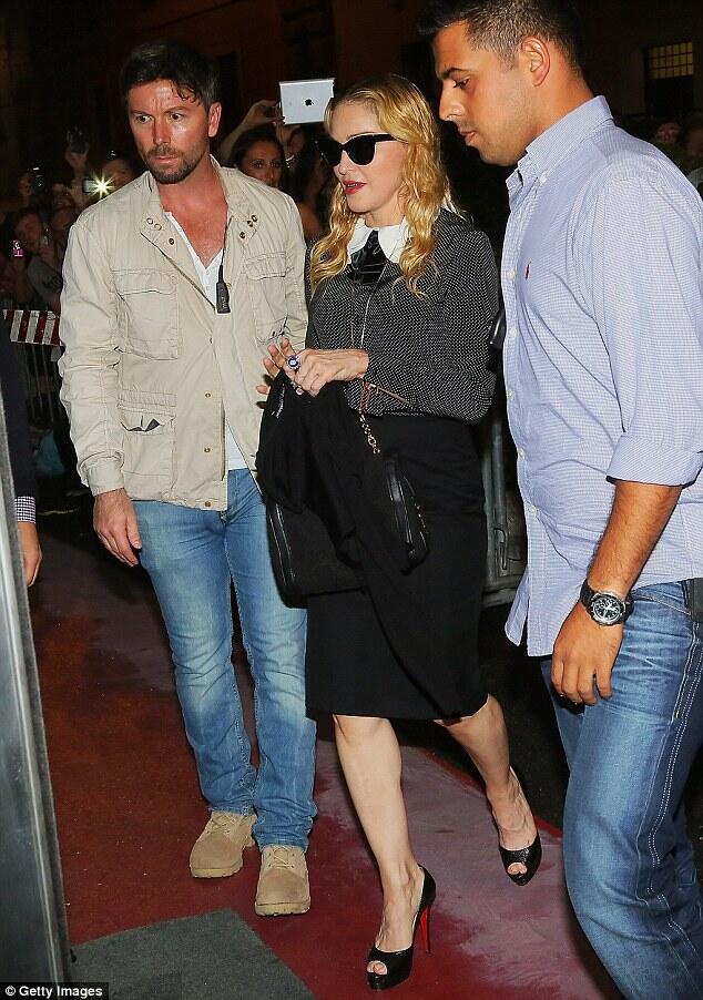 MADONNA 2013 yang makin KINCLONG (TREND TERBARU, YG GAUL JGN MO KETINGGALAN)