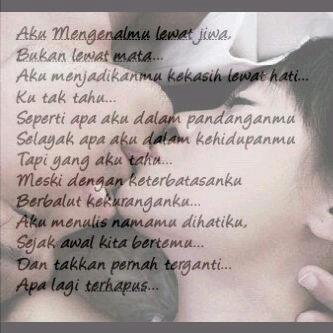Yang Suka Puisi Cinta Mari