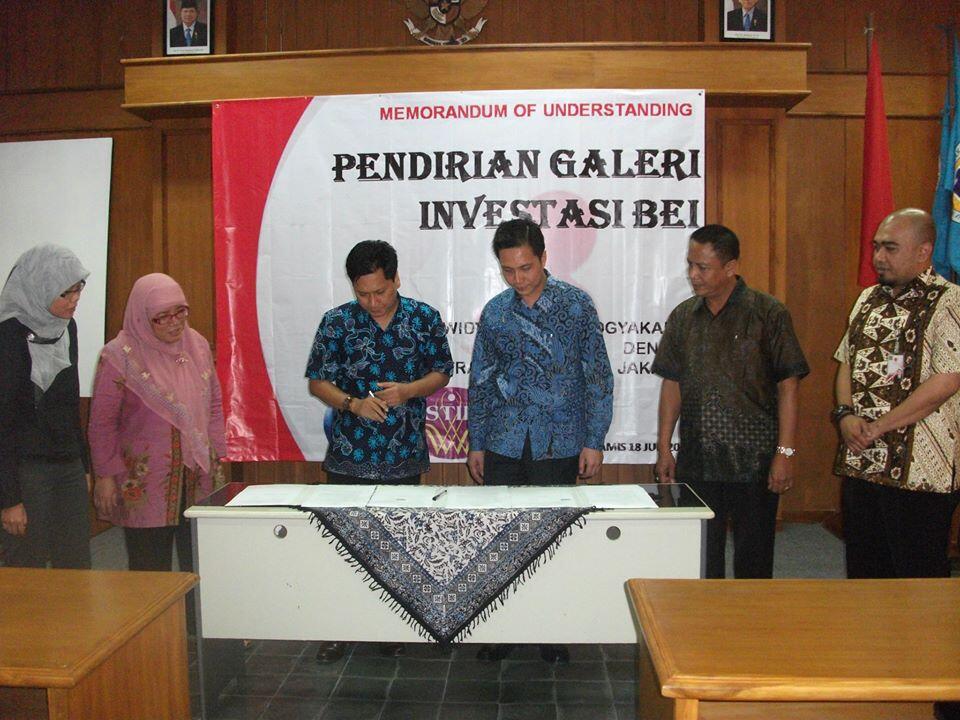 PHINTRACO SECURITIES ( AT ) Deposit hanya 100.0000