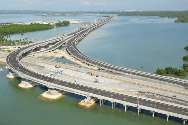 &#91;FOTO&#93; JALAN TOL Laut Bali