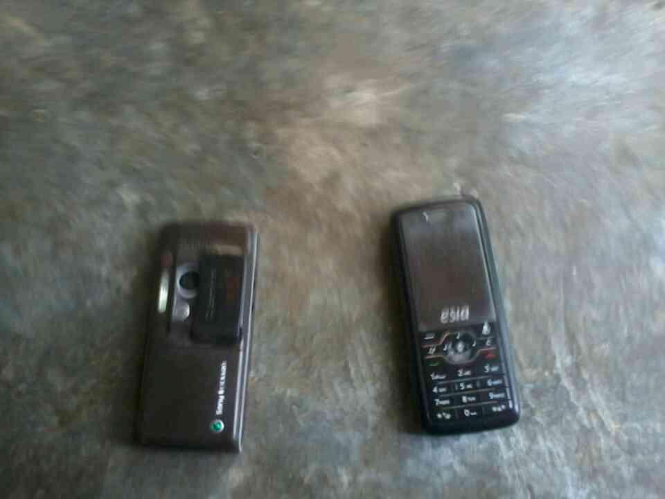 Jual HP SONY ERICSON K800i dan Esia Hidayah