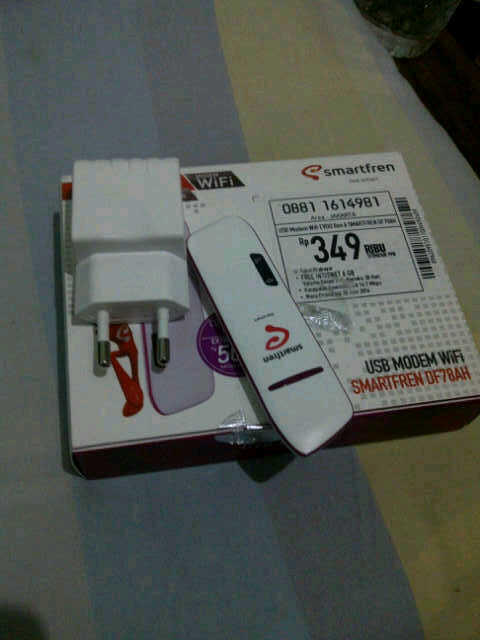 JUAL ASUS ME-172V 8G wifi , DAN MODEM smartfren DF-78AH. SATU PAKET