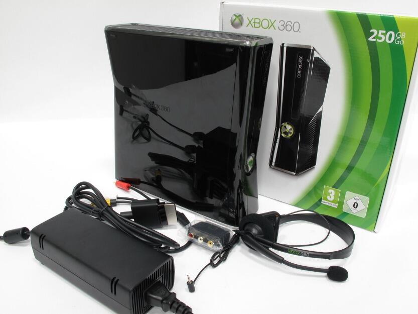 Xbox 360 slim 250GB banyak bonus game