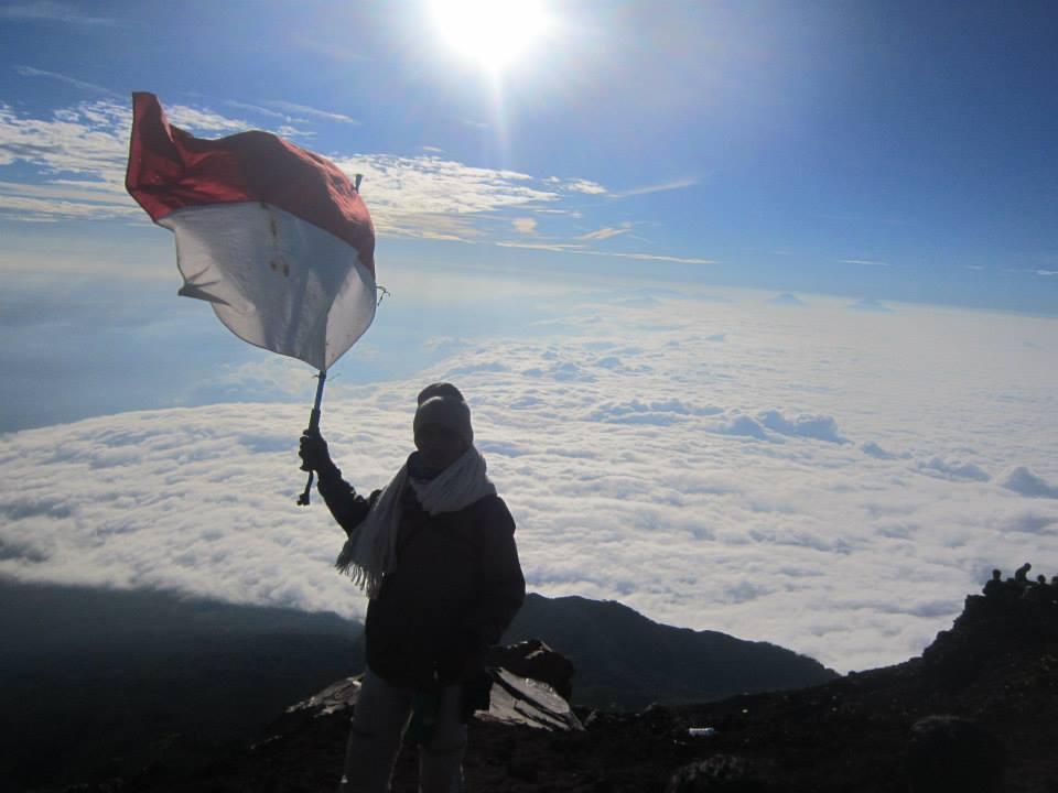 Puncak slamet 17 Agustus 2013