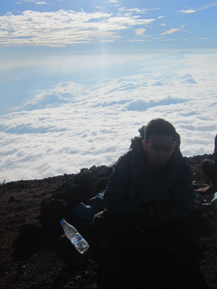 Puncak slamet 17 Agustus 2013