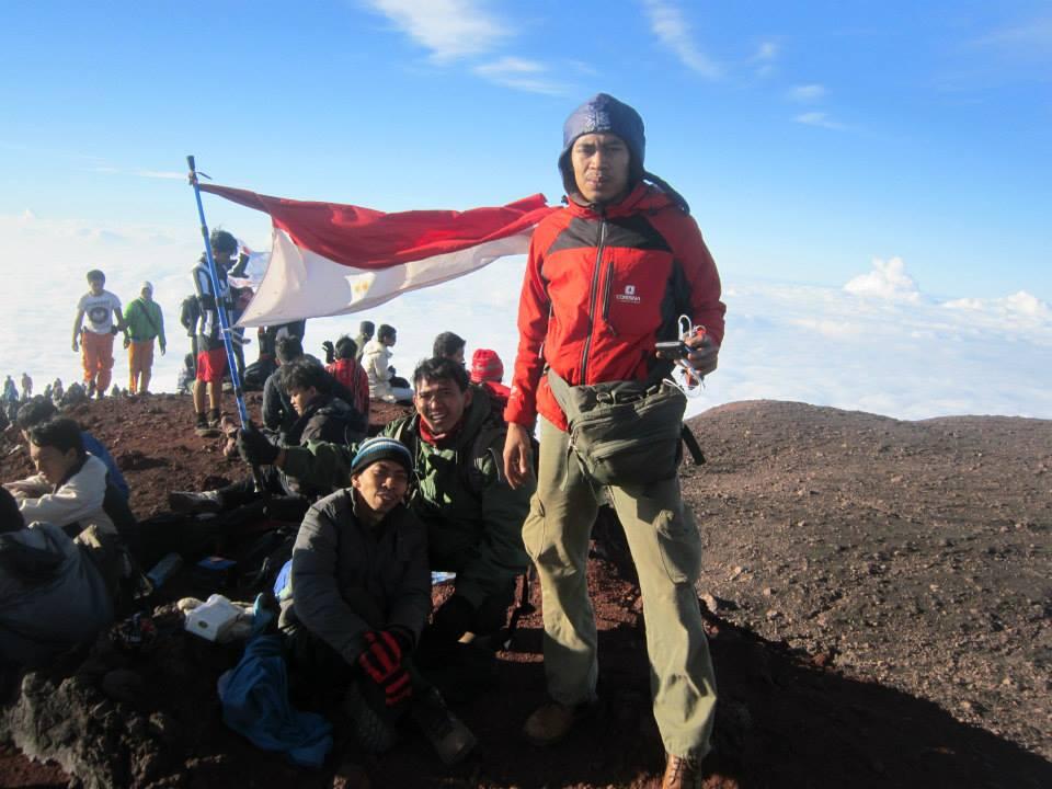 Puncak slamet 17 Agustus 2013