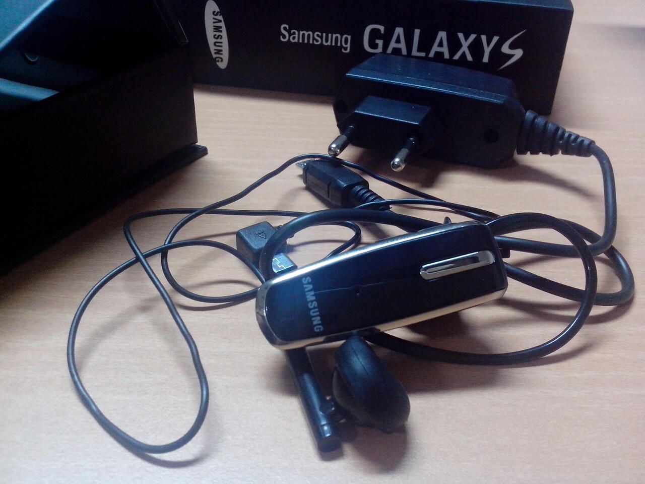 Bluetooth Earpods | Earphone | Handsfree Samsung HM2200 *FREE ONGKIR
