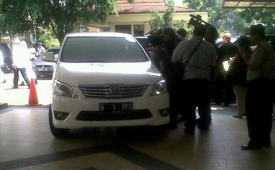 &#91;Oh Really? Coba Cek Pakai Link Samsat&#93; Pelat Jeep B 1 LPI Rizieq Tercatat di Polisi